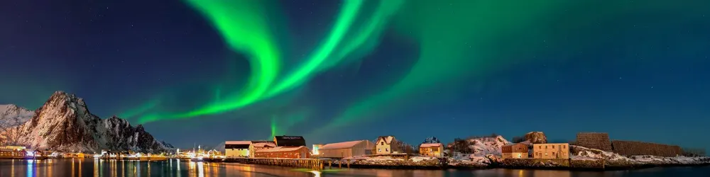 Nordlicht in Norwegen Svolvaer Panorama
